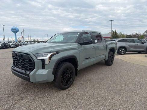 New 2026 Toyota Tundra Limited AWD/4WD image 3