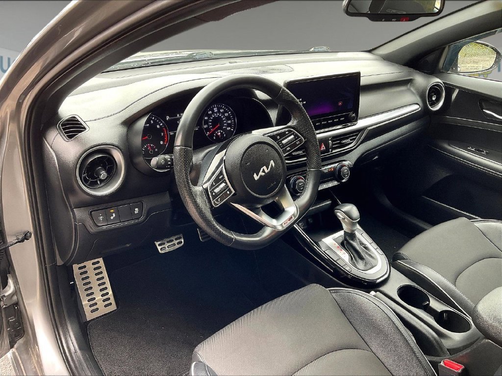 Used 2023 Kia Forte GT-Line FWD image 8