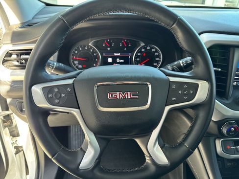 Used 2023 GMC Acadia SLT image 8