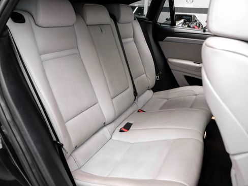 Used 2014 BMW X6 M AWD/4WD image 32