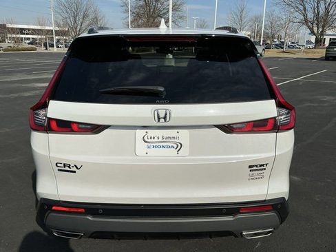 Used 2026 Honda CR-V Sport Touring image 4