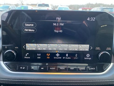 Used 2023 Nissan Rogue Platinum w/ Platinum Premium Package image 27