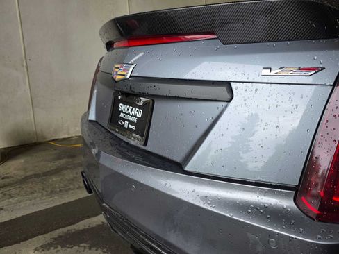 Used 2019 Cadillac CTS V w/ Carbon Fiber Package RWD image 14