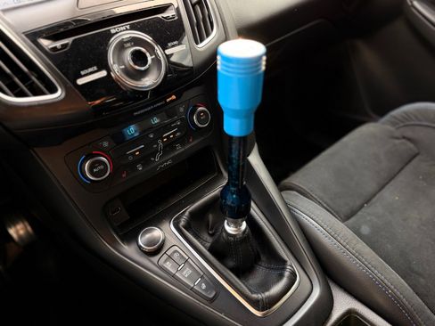 Used 2017 Ford Focus RS AWD/4WD image 4