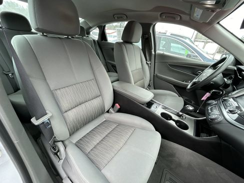 Used 2017 Chevrolet Impala LS image 19