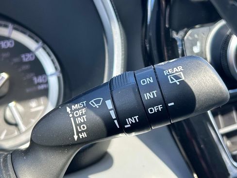 Used 2022 Toyota Highlander XLE image 27