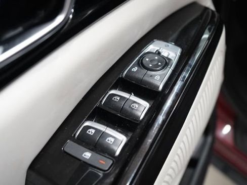 Used 2024 Kia Carnival SX image 19