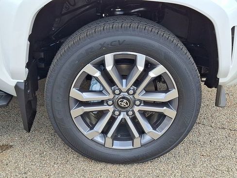 New 2026 Toyota 4Runner Limited AWD/4WD image 8