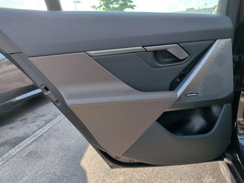 Certified 2026 BMW 530i RWD image 35