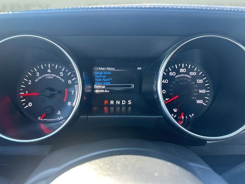 Used 2020 Ford Mustang Premium image 23