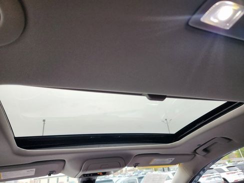 Used 2021 Buick Enclave Avenir w/ Avenir Technology Package image 10