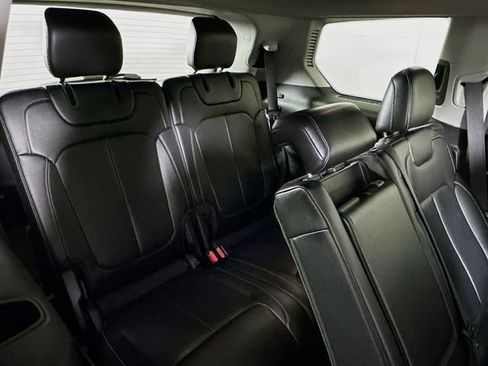 Used 2022 Jeep Grand Cherokee L Limited image 31