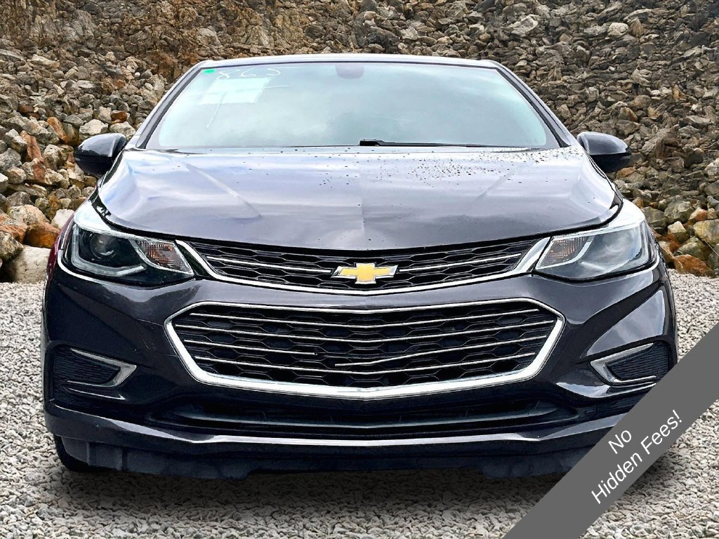 Used 2017 Chevrolet Cruze Premier FWD image 3
