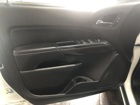 Used 2019 GMC Canyon SLE image 13