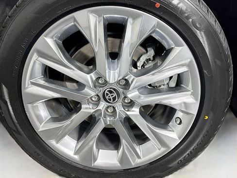 Used 2021 Toyota Highlander Limited image 34