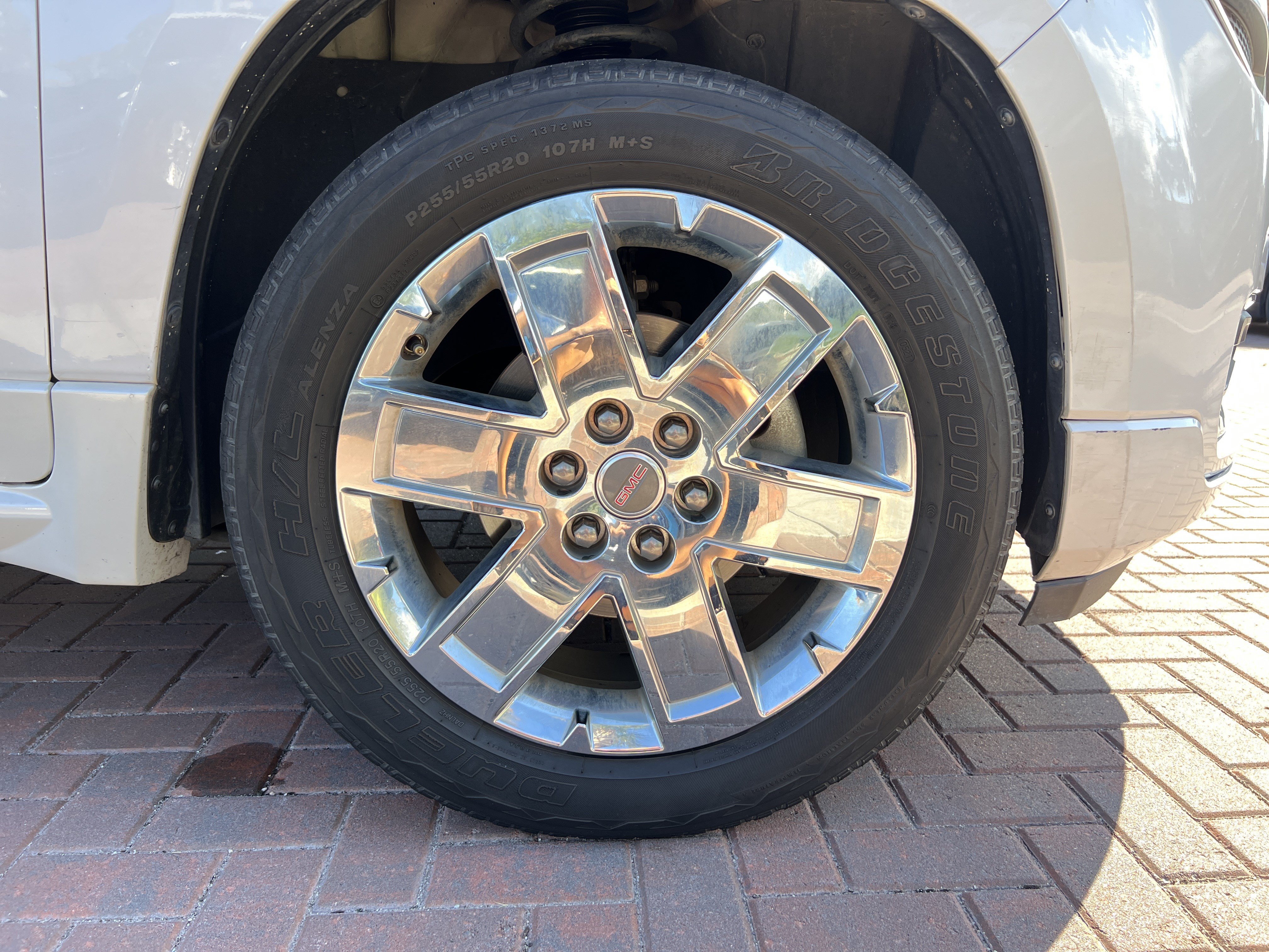 Used 2016 GMC Acadia Denali FWD image 13