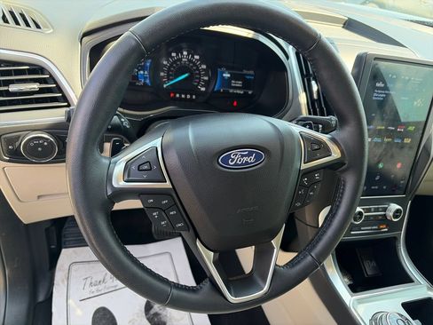 Used 2023 Ford Edge Titanium w/ Class II Trailer Tow Package AWD/4WD image 22