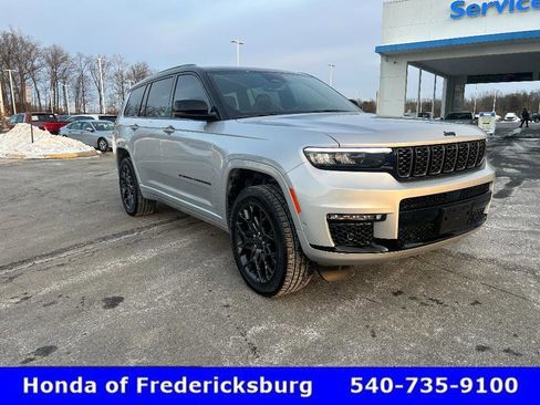 Used 2025 Jeep Grand Cherokee L Summit image 8