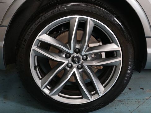 Used 2017 Audi Q7 3.0T Prestige image 16