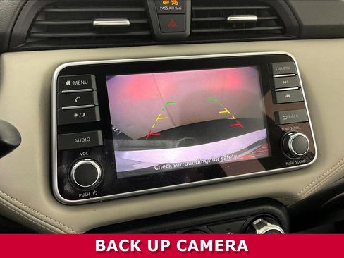 Used 2020 Nissan Versa SV FWD image 14