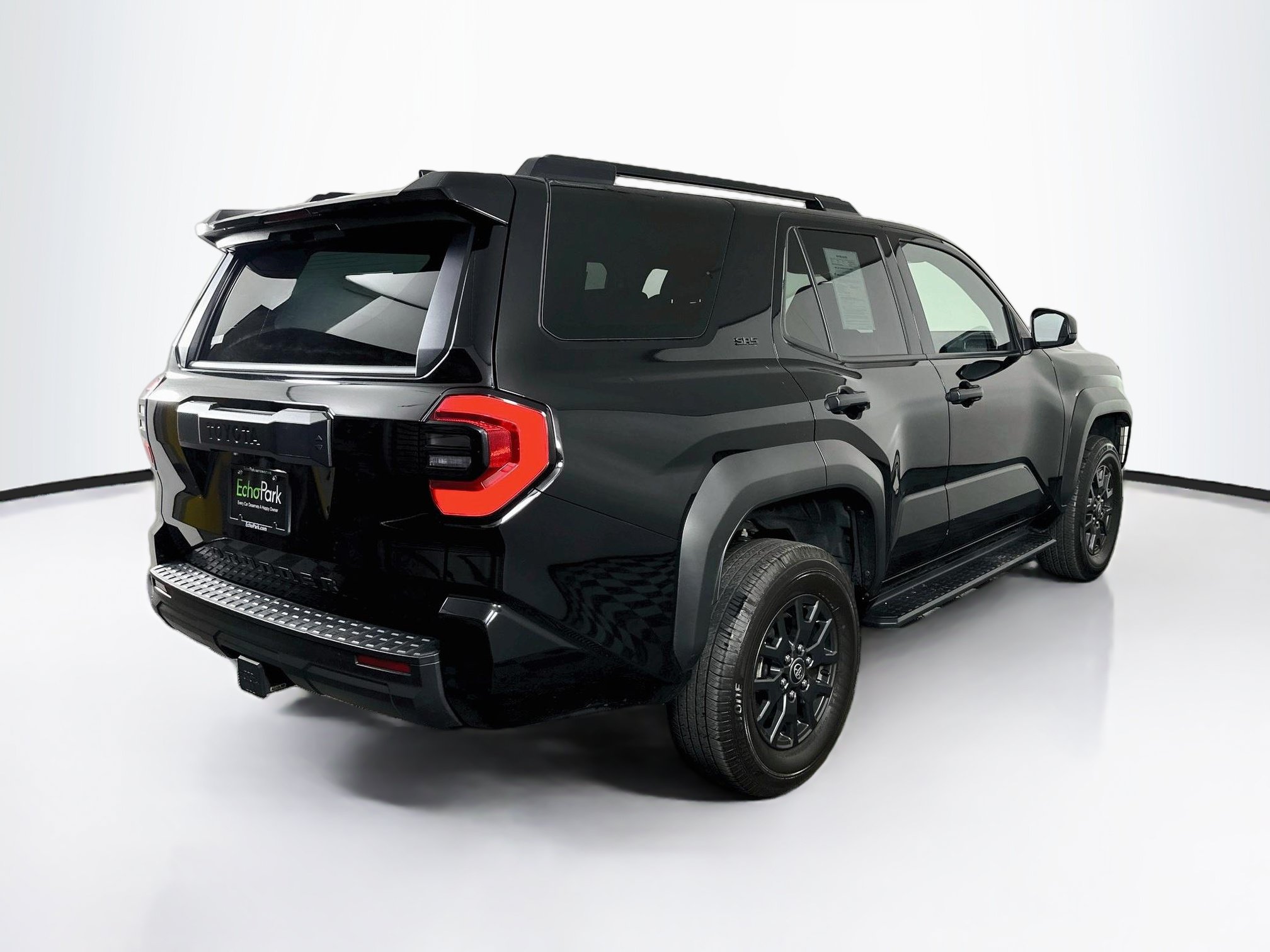 Used 2025 Toyota 4Runner SR5 AWD/4WD image 9