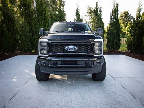 Used 2023 Ford F250 Lariat w/ Lariat Ultimate Package AWD/4WD image 3