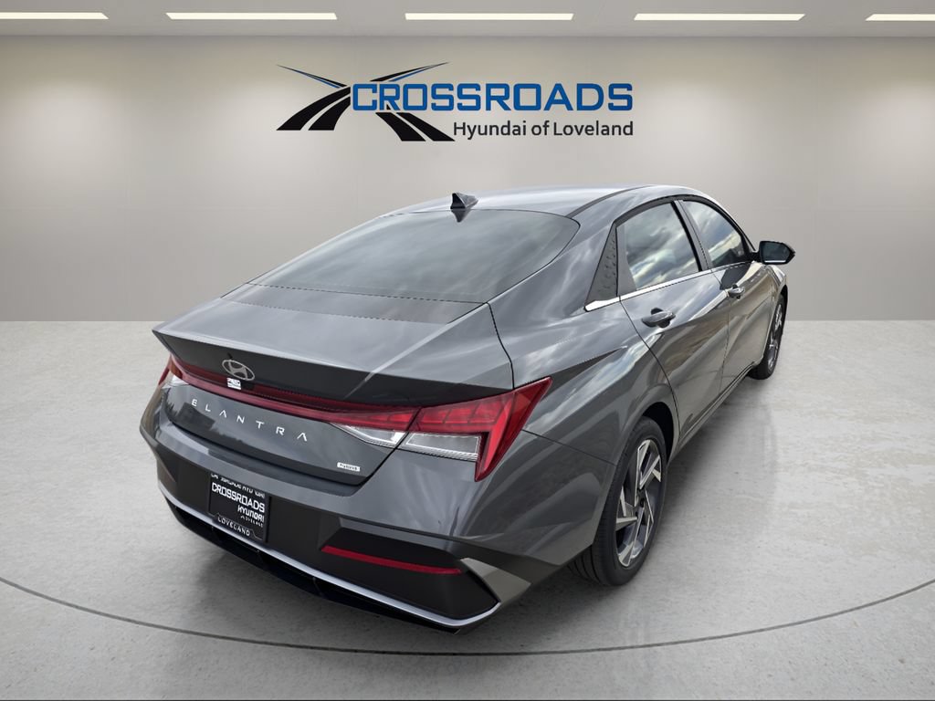 Used 2026 Hyundai Elantra Limited FWD image 6