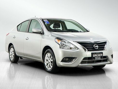 Used 2018 Nissan Versa SV w/ SV Special Edition Package FWD image 7