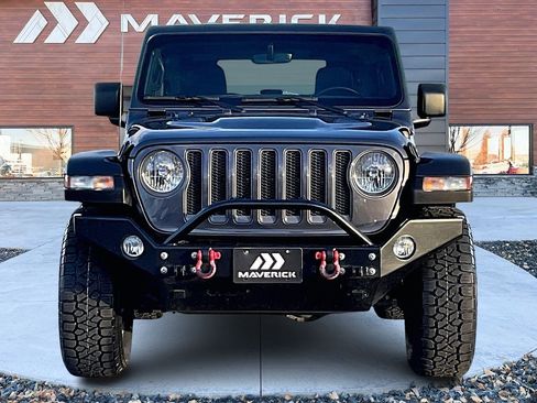 Used 2022 Jeep Wrangler Rubicon image 2