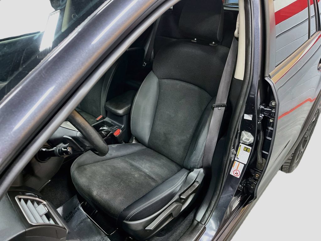 Used 2015 Subaru Crosstrek 2.0i Premium AWD/4WD image 18