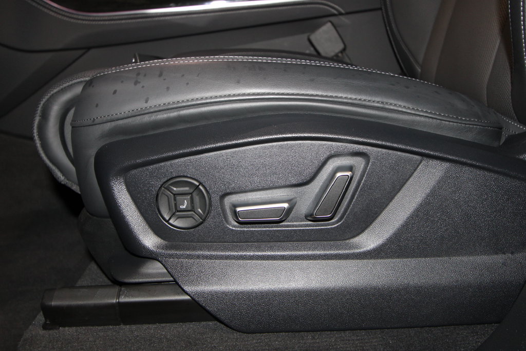 Used 2025 Audi Q7 3.0T Prestige w/ Prestige Package AWD/4WD image 7
