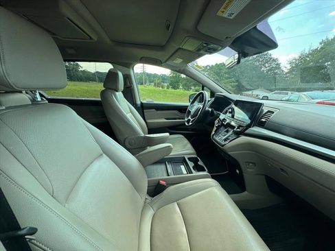 Used 2019 Honda Odyssey Elite image 3