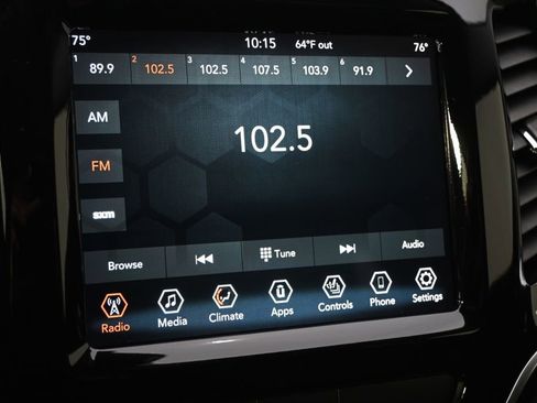 Used 2019 Jeep Cherokee Limited AWD/4WD image 29