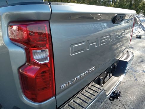 Used 2026 Chevrolet Silverado 2500 LT image 8