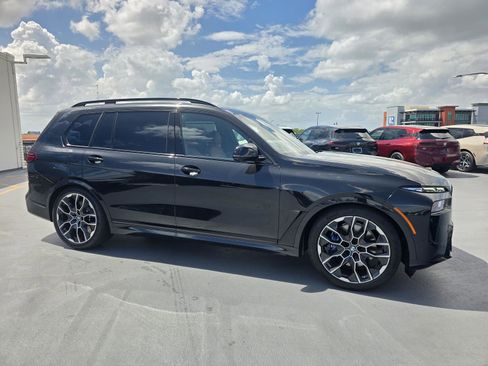 New 2026 BMW X7 M60i image 28