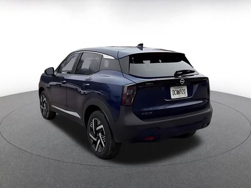 Used 2025 Nissan Kicks SV image 11