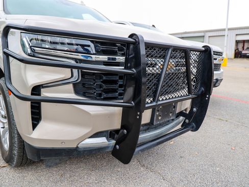 Used 2021 Chevrolet Suburban LS w/ Driver Alert Package image 17