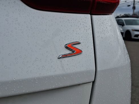 Used 2020 Kia Sportage S image 31