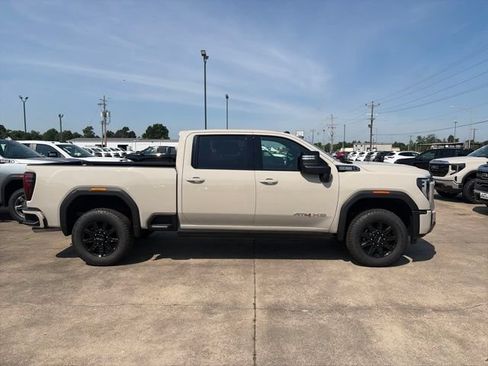 New 2026 GMC Sierra 2500 AT4 w/ AT4 Premium Plus Package AWD/4WD image 7
