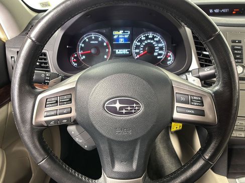Used 2013 Subaru Legacy 2.5i Limited AWD/4WD image 24