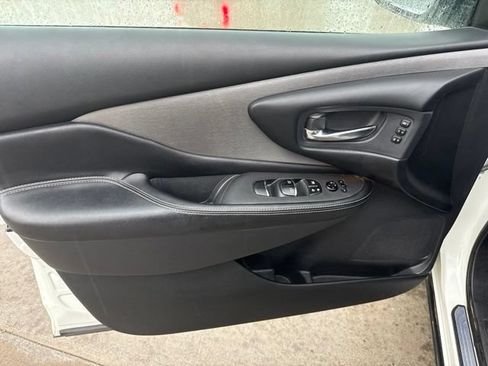Used 2019 Nissan Murano SL w/ SL Technology Package AWD/4WD image 11