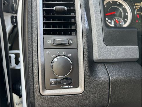 Used 2020 RAM 1500 Tradesman w/ Chrome Appearance Group image 24