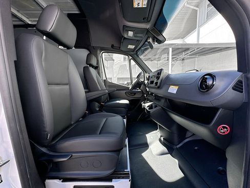 New 2026 Mercedes-Benz Sprinter 2500 image 25