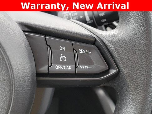 Used 2020 Toyota Yaris LE image 13