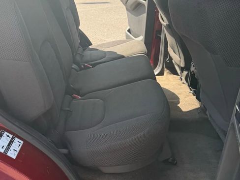 Used 2011 Nissan Pathfinder S image 11