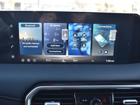 New 2026 Nissan Armada SV image 32