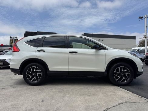 Used 2016 Honda CR-V SE image 7