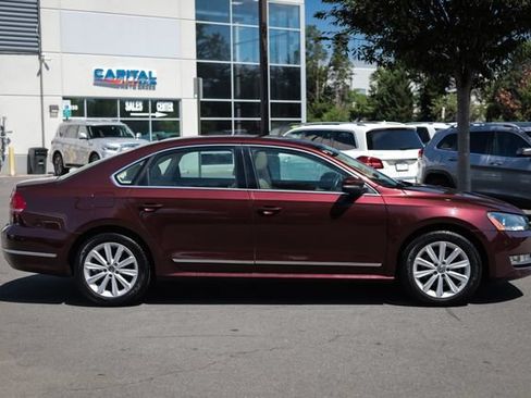 Used 2013 Volkswagen Passat 2.5 SEL Premium FWD image 10
