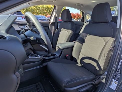 Used 2023 Kia Forte LXS image 22