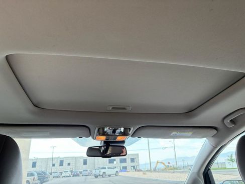 Used 2014 Honda Odyssey EX-L image 9